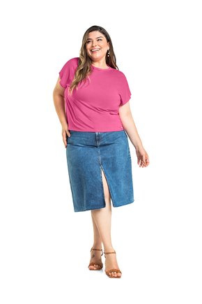 03 blusa viscose crepe basica plus size