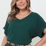 01 blusa de viscose oversized com detalhe na manga